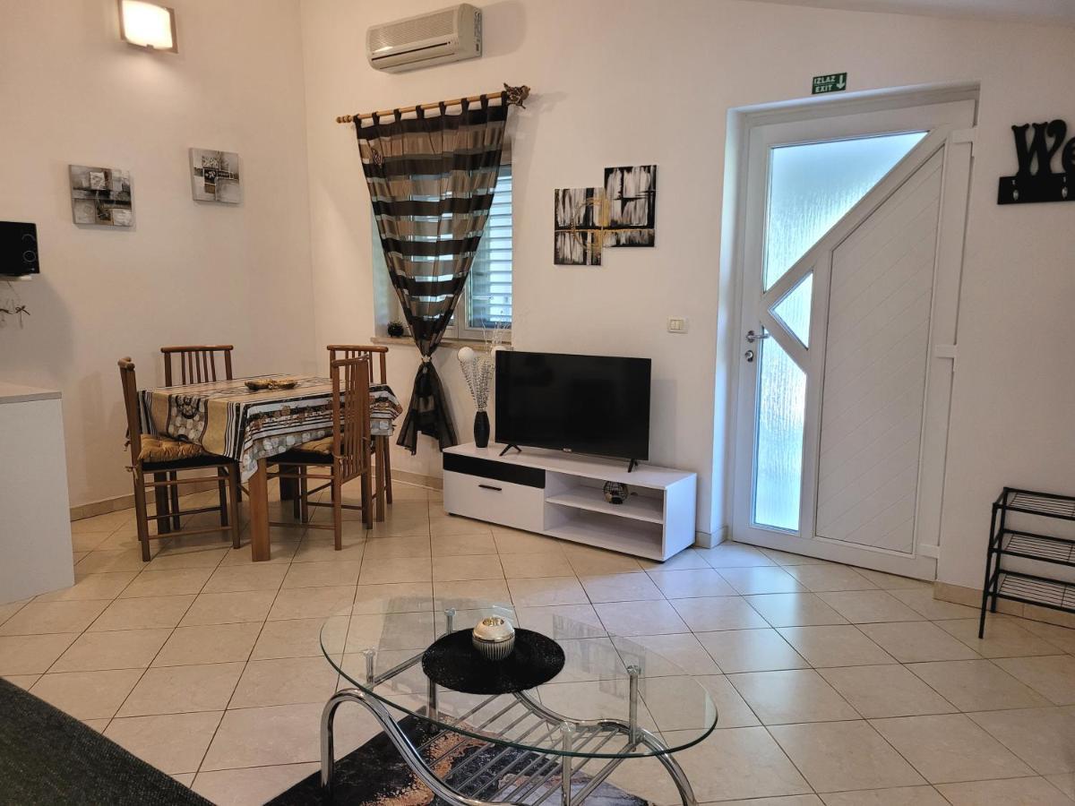 PUY Apartman Dora מראה חיצוני תמונה